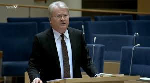 Riksdagsledamot och utrikespolitisk talesperson för kristdemokraterna. Lars Adaktusson Exempellost Agerande Av Kinas Ambassador Facebook