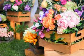 Shop the best in artificial flowers and plants, from faux flowers to dried flowers and vases. The Benefits Of Mixing Silk Real Flowers