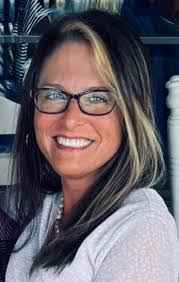 Amber Travis's Instagram, Twitter & Facebook