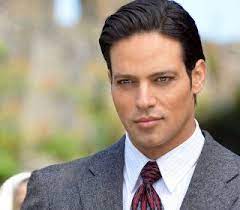 L'onore e il rispetto (onoare si respect) sezonul 1, episodul 1 online subtitrat romana „sicilia, 1956. Series Template Mediaset Play Infinity