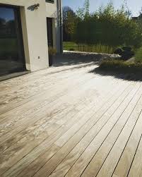 Observer L Ipe Grisaille On En Profite Pour Remercier Nos Clients De Nous Envoyer Des Photos De Leurs Realisations Du Devi Terrasse Ipe Deck Terrasse Bois