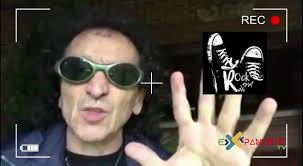 Sergio Lora del grupo mexicano EL TRI Oficial saludando a toda la banda de  EXpandete TV 📺🔥🔊✅😎🎶🎵 . . . . . . . #EXPANDETETV #ELTRI #rockandrul  #musicaexpansiva #rockmexicano #musicanacional #CDMX