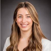 2100+ perfiles de «Strayer»