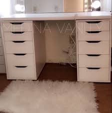 Vanity Table With Two 5 Drawer Dressers Vanity Table 5 Drawer Dresser Dresser Drawers