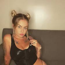 natalie nicole (@Baddiegotass)  X