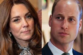 Księżna kate, a właściwie catherine elizabeth middleton zanim poślubiła księcia williama i została księżną cambridge, była zwykłą, niczym nie wyróżniającą się dziewczyną. Tabloid Opublikowal Zdjecia Ksiecia Williama I Ksieznej Kate W Intymnej Sytuacji Palac Chcial Je Ukryc