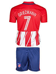 Das trikot, das die spieler von atletico madrid in dieser saison tragen werden, weist im vergleich zur vorsaison nur wenige veränderungen auf. Atletico Madrid Trikot Kinder Test Vergleich 2021 7 Beste Jungen