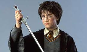 Yılına başlayan kahramanızın sırlar odası harry potter 2 sırlar odası olarak 2002 yılında vizyona girmişti. Ten Years Of Making Harry Potter Films By Cast And Crew Harry Potter The Guardian