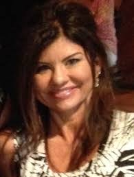 Amy Crews's Instagram, Twitter & Facebook