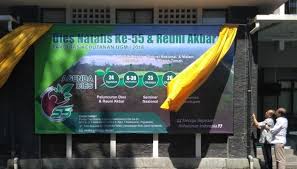 Vier op maandag 8 februari samen met ons de 446ste dies natalis van de universiteit leiden. Dies Natalis Fakultas Kehutanan Ke 55 Usung Tema Menuju Kejayaan Kehutanan Indonesia Kagama Co Majalah Kagama Online
