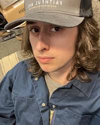 Riley Glover's Instagram, Twitter & Facebook