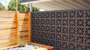Decorative Concrete Blocks In The Modern Landscape Modern Landscaping Decorative Concrete Blocks Fence Design