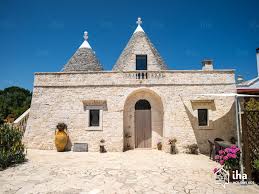 Haus mieten in italien (italy) une maison d'été romantique près d'une des plus belles plages de sardaigne.cette villa de vacances est un véritable paradis pour les amoureux de la nature qui aiment découvrir les merveilles méditerranéennes de la sardaigne. Ferienhaus Mieten In Ostuni Iha 17035