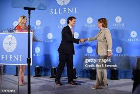 43 Photos & High Res Pictures