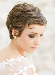 10 Pretty Wedding Updos For Short Hair Popular Haircuts Short Bridal Hair Short Hair Updo Pixie Wedding Hair