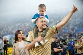 Артём и кристина познакомились в кругу общих друзей. Vse Deti Artema Dzyuby Skolko Ih U Futbolista