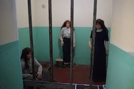 This remarkably complete and intact gaol operated for 119 years from 1847 to 1966 and is still nestled in the main street of dubbo. A Jail Cell Picture Of Old Dubbo Gaol Tripadvisor