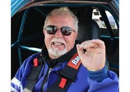 Kari Winger's Instagram, Twitter & Facebook