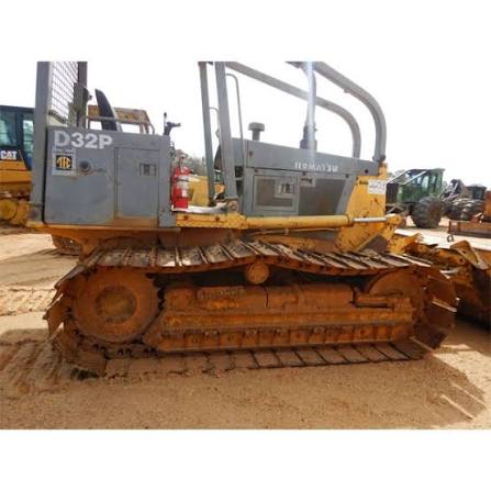 Komatsu D32P-1 Crawler Dozer