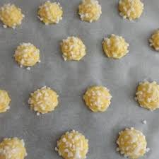 Chouquettes Facon Pierre Herme La Cuisine De Thomas Recette Chouquette Recettes De Cuisine Chouquette Facile