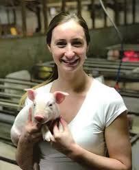 Kim Loranger, la jeune femme qui parle à ses cochons