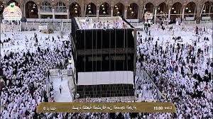 صور تغيير كسوة الكعبة المشرفة لحظات رؤية المسجد الحرام على الحقيقة https islamic images org صور تغيير كسوة الكعبة beautiful mosques islamic images mosque