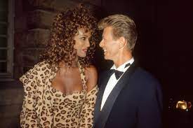 It was towards the end of the '80s and david bowie was at the height of his worldwide fame. David Bowie And Iman S Enduring Love Story Biography