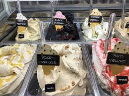 2.5 km creamy frozen yogurt & waffle; Begleiten Sie Uns Auf Dem Rundgang Uber Die Gelatissimo Gebas