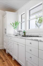 Paired side by side, there's a notable difference between the two. Benjamin Moore Paint Color Benjamin Moore White Dove Oc 17 Wall Color And Cabinet Color Are Benjamin Moore White Dove Transitional Interior Home Decor Home