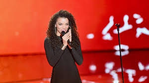 The Voice : une chanteuse vue dans une célèbre comédie musicale va tenter  sa chance