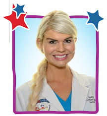 Amanda Buscemi's Instagram, Twitter & Facebook