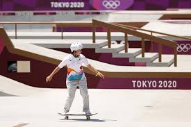 東京奧運男子滑板街式賽決賽中，東道主選手堀米雄斗以總比分37.18的絕對優勢，奪得了金牌。 巴西的凱爾文霍夫勒（kelvin hoefler）和美國的伊頓賈格爾（jagger eaton）分獲銀牌和銅牌。 這次奧運會首次引進了滑板項目。 比賽是在一條筆直的「街頭式」場地舉行。 é ˜çŽé¸æ‰‹å¹³å‡å¹´é½¡14æ­² æ»'æ¿ ç‚ºä»€éº¼è¢«å¥§é‹é'çž å¤©ä¸‹é›œèªŒ
