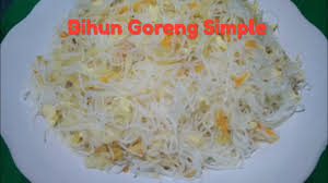 1 peket bihun, rendam sehingga lembut. Resep Bihun Goreng Simple Mudah Enak Dengan Bahan Seadanya Youtube