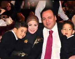 فَانطَلَقَا حَتَّى إِذَا رَكِبَا فِي السَّفِينَةِ خَرَقَهَا قَالَ أَخَرَقْتَهَا لِتُغْرِقَ أَهْلَهَا لَقَدْ جِئْتَ. ØµØ§Ø¨Ø±ÙŠÙ† ØªØ²ÙˆØ¬Øª Ù…Ø±ØªØ§Ù† ÙˆÙ‡Ø°Ù‡ ØµÙˆØ± Ø£ÙˆÙ„Ø§Ø¯Ù‡Ø§ ÙˆØ²ÙˆØ¬Ù‡Ø§ Ø´Ø§Ù‡Ø¯