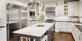 Available in both top and bottom mount, our refrigerators come in a variety of sizes and colors. Why Are Built In Refrigerators So Expensive