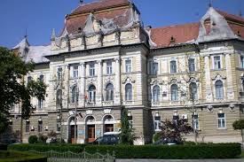 Clădirea a fost realizată în stil eclectic în anul 1894 de rimanóczy kálmán junior. Universitatea Din Oradea Se Face Din Nou De Ras ÈpagÄ La Facultatea De MedicinÄ Oradeapress