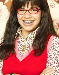 Le Cliche De La Fille A Lunettes Qui Devient Belle Sans Eyeseemag
