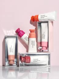 Listen to the audio pronunciation in the cambridge english dictionary. Glossier How To Pronounce Every Beauty Brand You Re Too Afraid To Say Out Loud Popsugar Beauty Photo 22