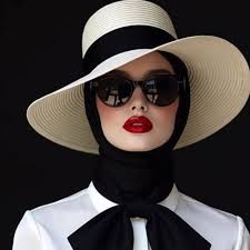 We use sis or sistur or sister or SIS🤣🤣