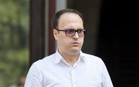 Alexandru cumpănașu, unchiul alexandrei măceșanu, fata violată, ucisă și incinerată de gheorghe doriți ca alexandru cumpănașu să candideze la președinție? Alexandru CumpÄƒnasu Isi Pierde Controlul Pe Tiktok DupÄƒ Ce Un TanÄƒr Il AcuzÄƒ CÄƒ ProfitÄƒ De Naivitatea Copiilor BÄƒ Animalule NesimÅ£itu Dracu Video