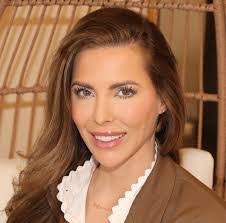 Amber Cottrell's Instagram, Twitter & Facebook