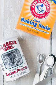 Unlike baking soda, baking powder is a complete leavening agent, meaning it contains both the base (sodium bicarbonate) and acid needed for the product to rise. Baking Soda Vs Baking Powder What S The Difference Savory Simple