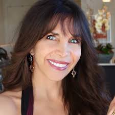 Dr. Elizabeth Lambaer