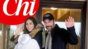 Che, da brava padrona di casa, non poteva evitare un bel passaggio sulla. Rocio Munoz Morales Cambia Look Via I Lunghi Capelli Neri Foto