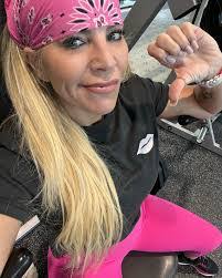 Tara Benoit's Instagram, Twitter & Facebook