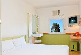 Breakfast is available (surcharge) at a restaurant in the adjacent ibis hotel. Formula 1 Hotels 2018 World S Best Hotels