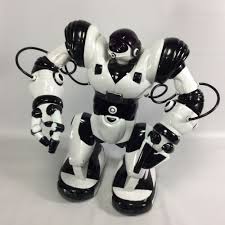 Black And White Robot Robosapien Robot Black White Wow Wee Replacement Robot No Remote Tested Works Wowwee Wow Wee Black Ebay