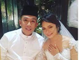 Nora danish tidak menolak kemungkinan untuk berkahwin untuk kali kedua dan mengimpikan majlis perkahwinan kedua beliau nanti berkonsepkan siapa tak nak kahwin kan? Gambar Nora Danish Pilih Nedim Kini Bergelar Suami Isteri Tular Kini