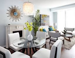 من الحلول اللى ممكن ننفذها فى المساحات الصغيرة ان الارضيه بين السجاد المفروش تكو Decoracion De Casas Pequenas Interiores De Casa Interiores De Casas Pequenas