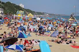 Bournemouth beach, located a short walk away from the main high street (ideal for lunch and shopping), is a popular destination for people and a great place to get involved in some of the most. Bournemouth Beach Packed With Holidaymakers Bournemouth Echo